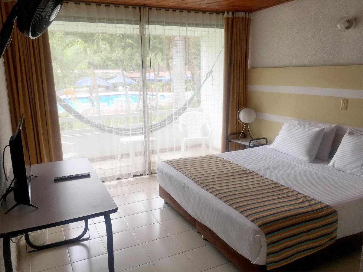 Hotel Hacienda El Diamante Villeta Dış mekan fotoğraf