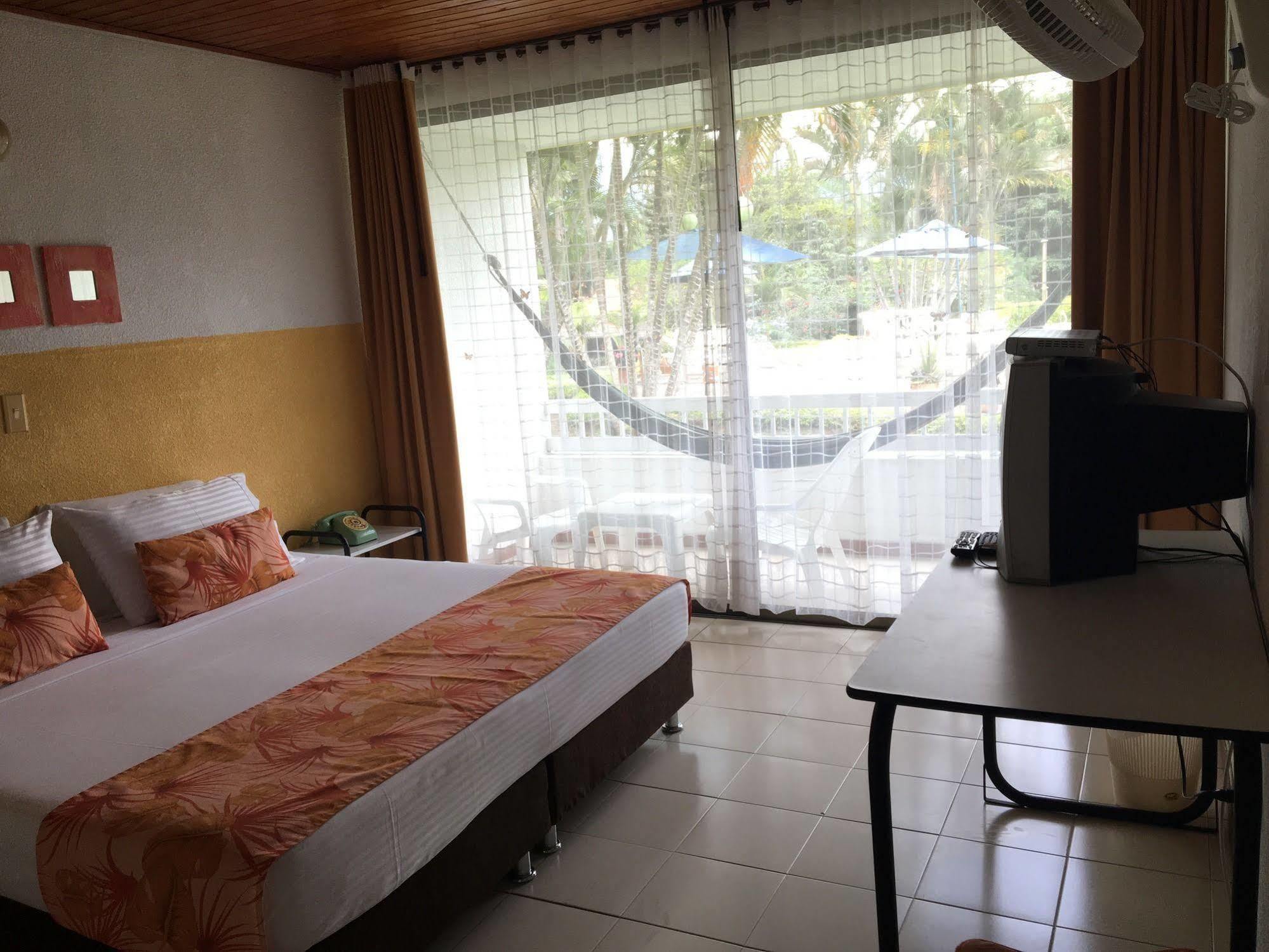 Hotel Hacienda El Diamante Villeta Dış mekan fotoğraf