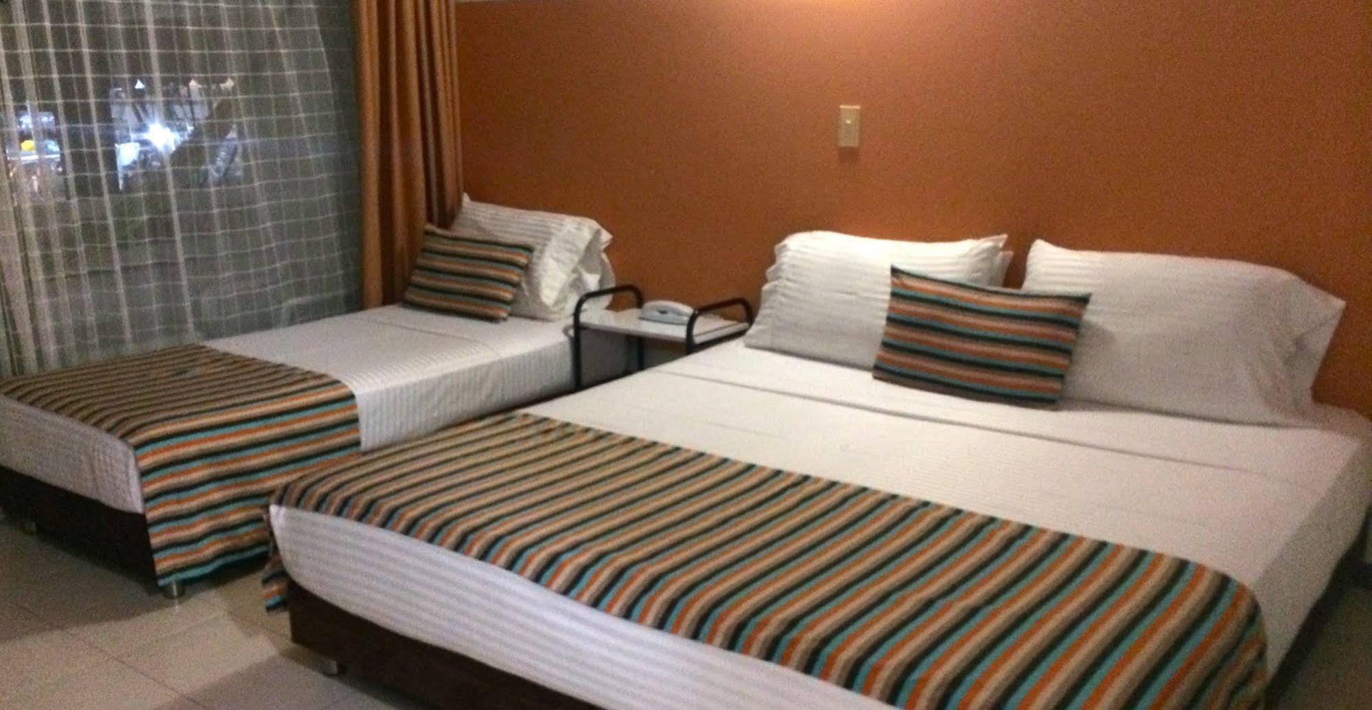 Hotel Hacienda El Diamante Villeta Dış mekan fotoğraf