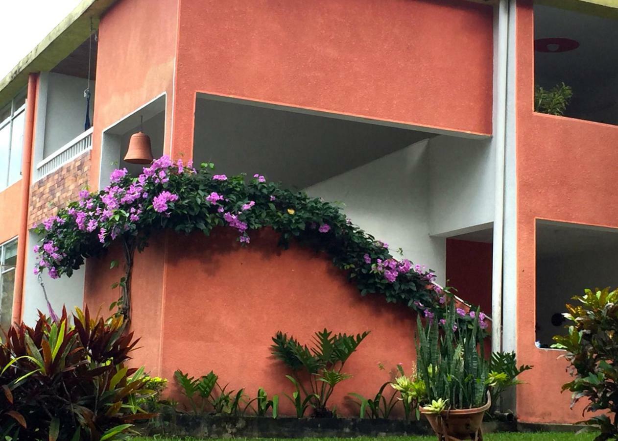 Hotel Hacienda El Diamante Villeta Dış mekan fotoğraf