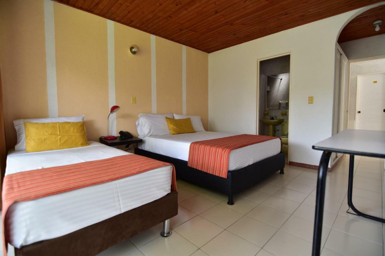 Hotel Hacienda El Diamante Villeta Dış mekan fotoğraf