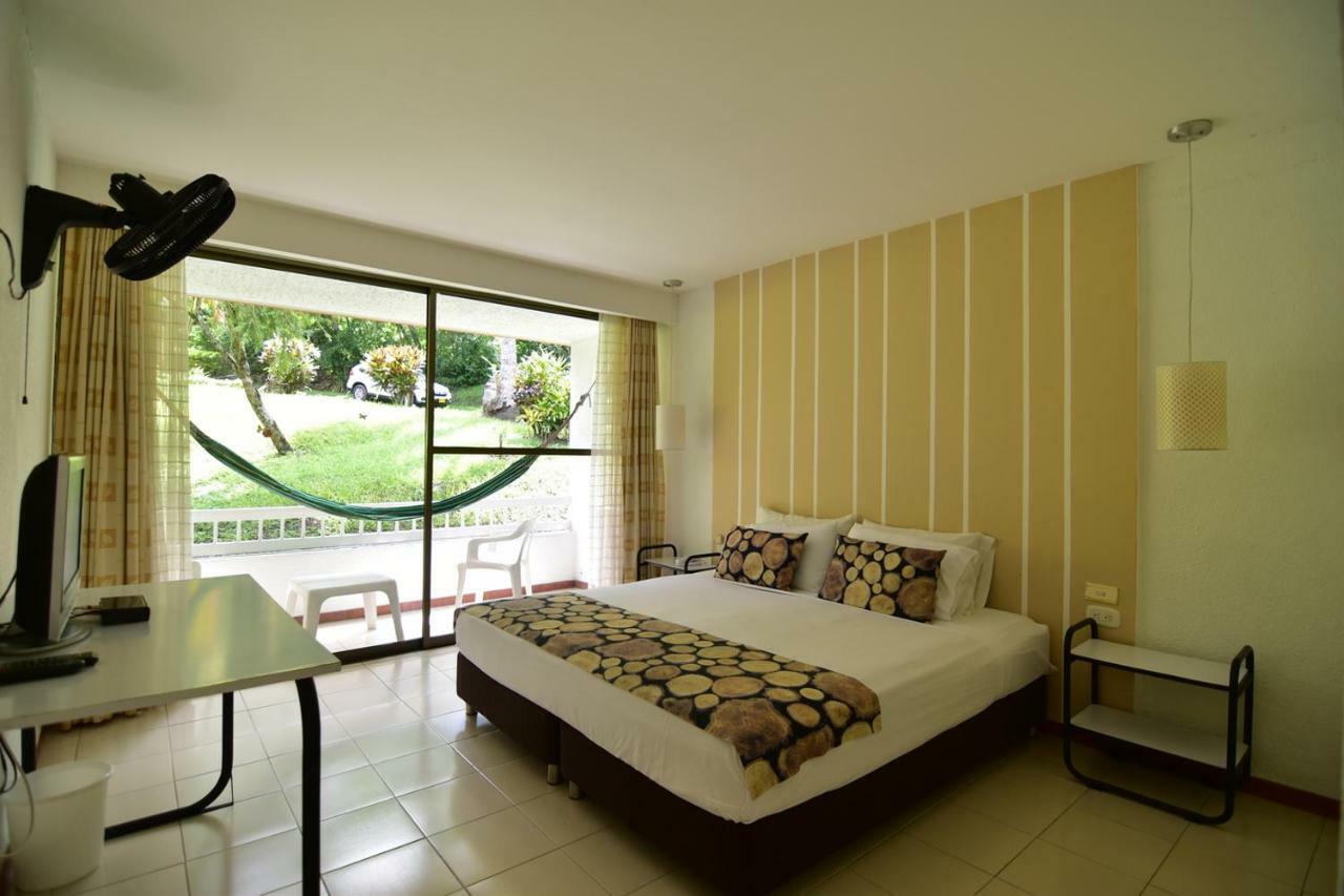 Hotel Hacienda El Diamante Villeta Dış mekan fotoğraf
